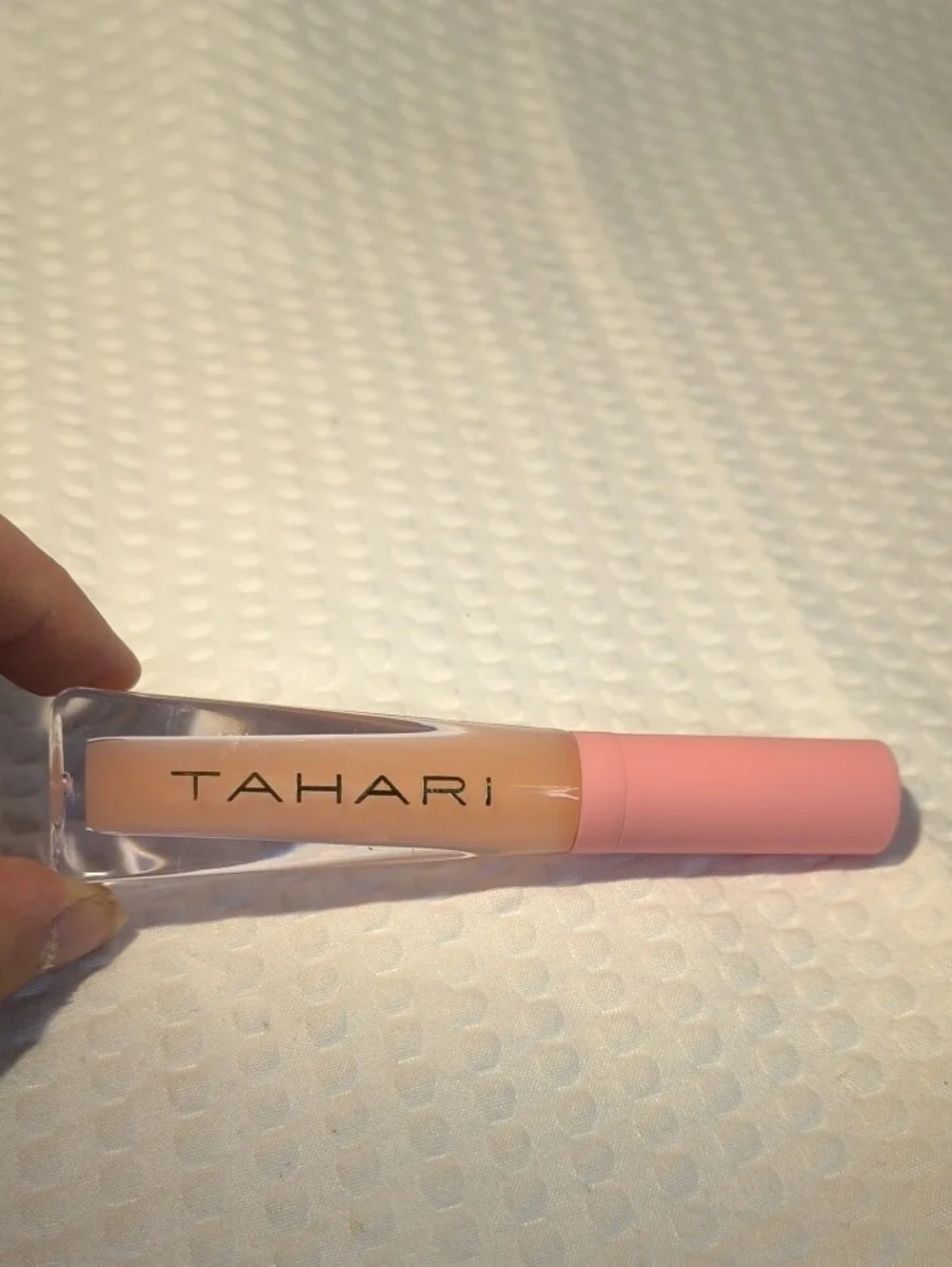 Tahari Concealer Tube with Pink Cap